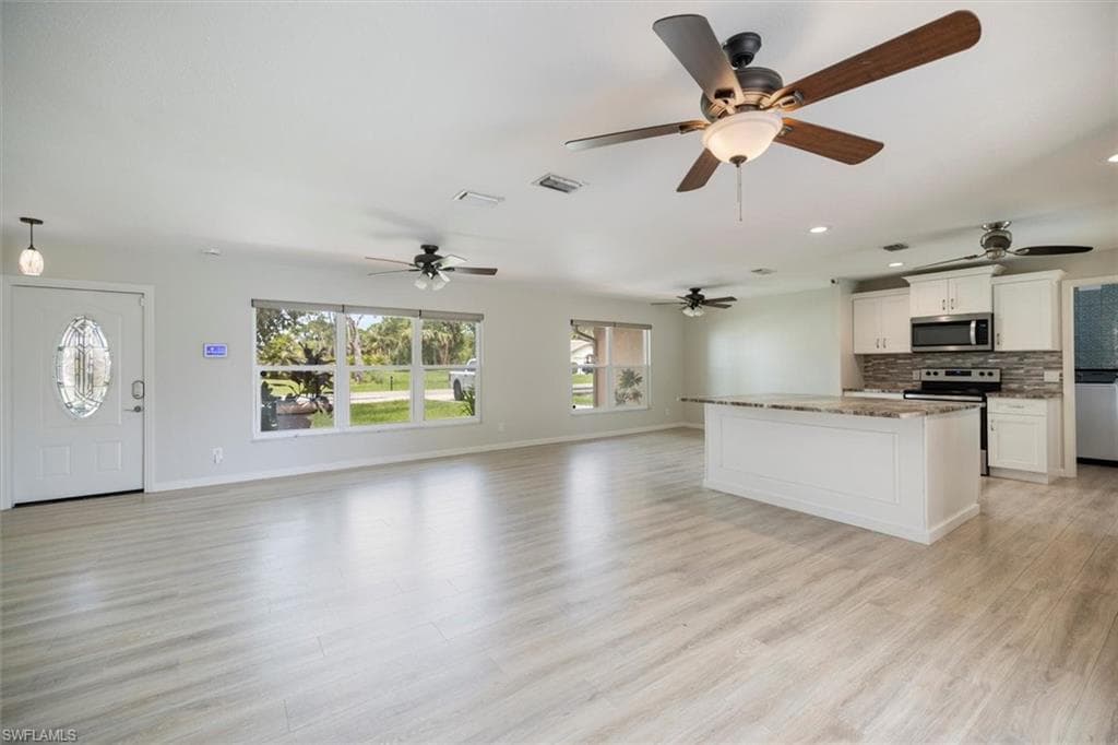 1346 Beacon Dr, Port Charlotte, FL 33952-10