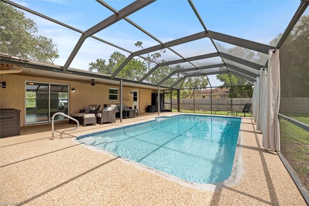 1346 Beacon Dr, Port Charlotte, FL 33952-4