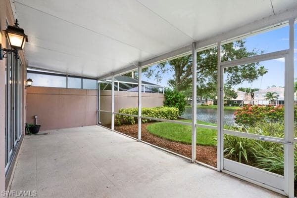 5569 Cove Cir 74, Naples, FL 34119-21