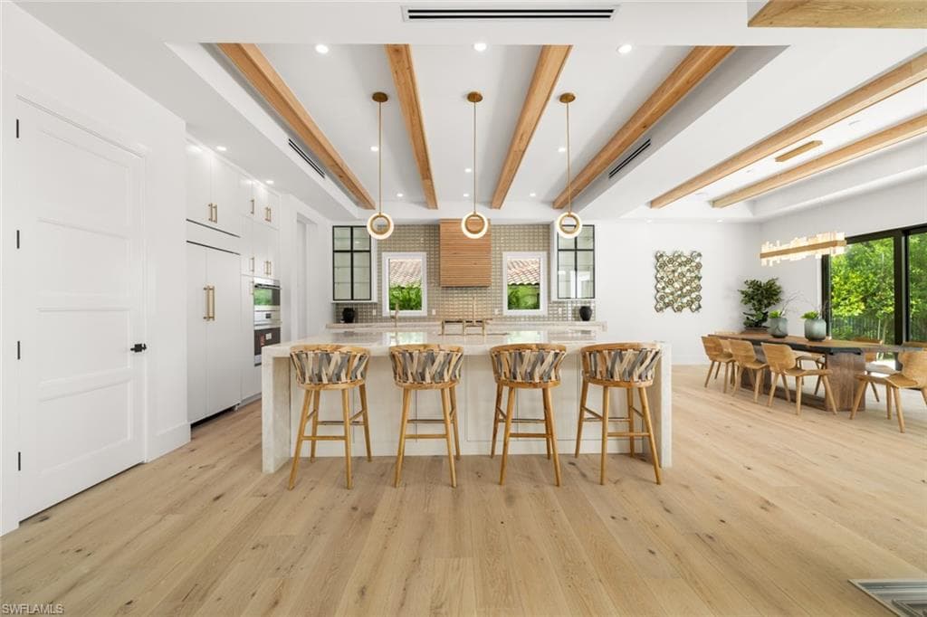 565 Whispering Pine Ln, Naples, FL 34103-12