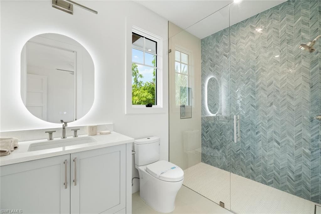 565 Whispering Pine Ln, Naples, FL 34103-35