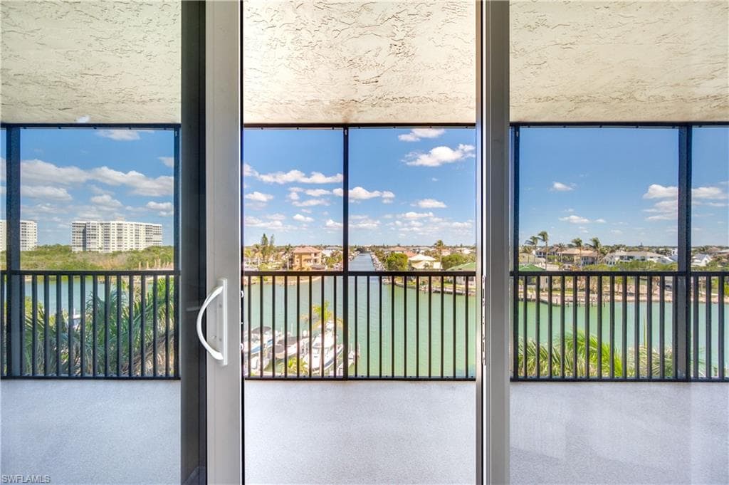 11030 Gulf Shore Dr 401, Naples, FL 34108-9