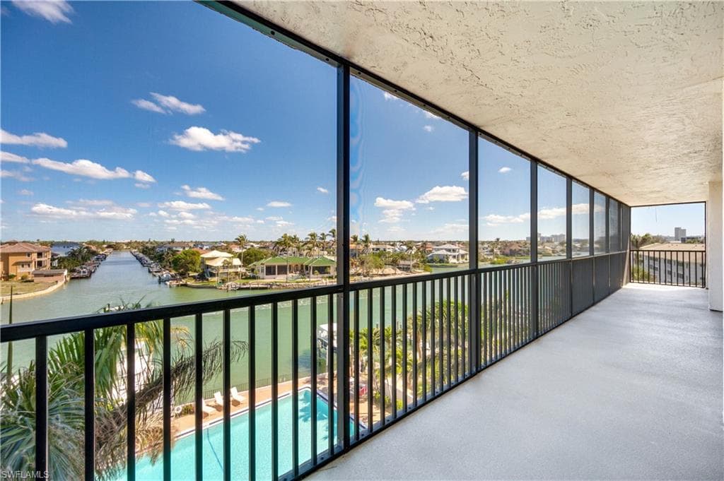 11030 Gulf Shore Dr 401, Naples, FL 34108-11