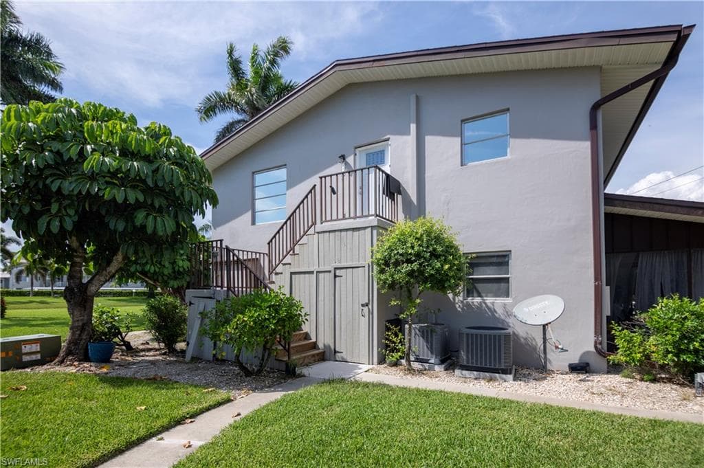 180 Cypress Way E B212, Naples, FL 34110-13
