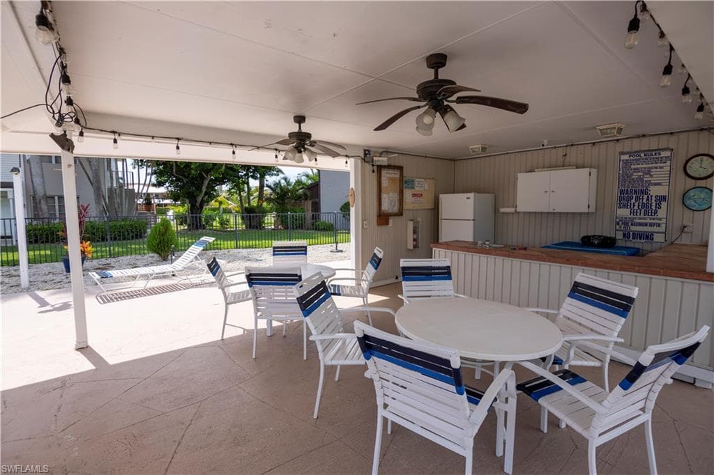 180 Cypress Way E B212, Naples, FL 34110-16