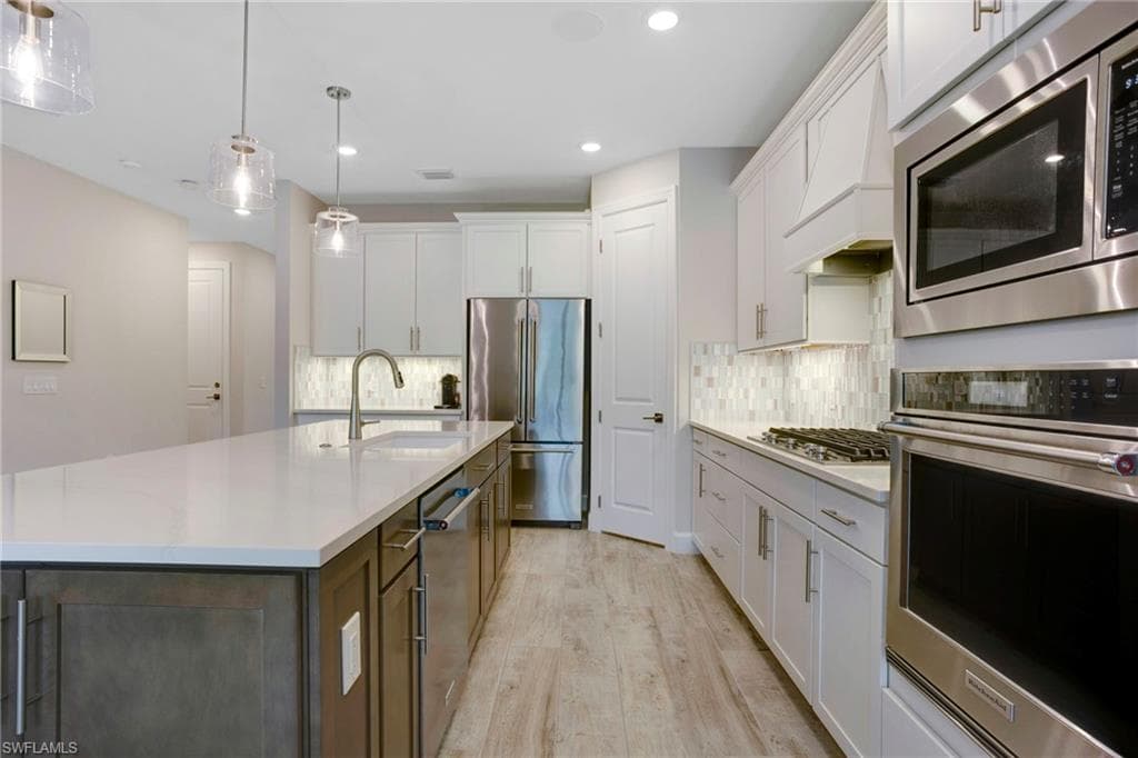 10478 Ventana Ln, Naples, FL 34120-12