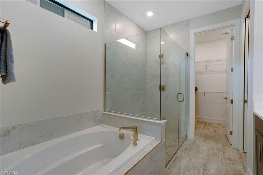 10478 Ventana Ln, Naples, FL 34120-17