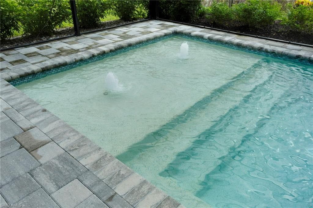 10478 Ventana Ln, Naples, FL 34120-20