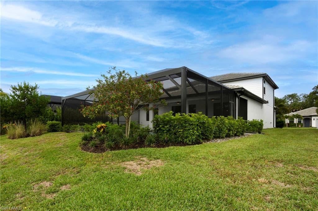 10478 Ventana Ln, Naples, FL 34120-22