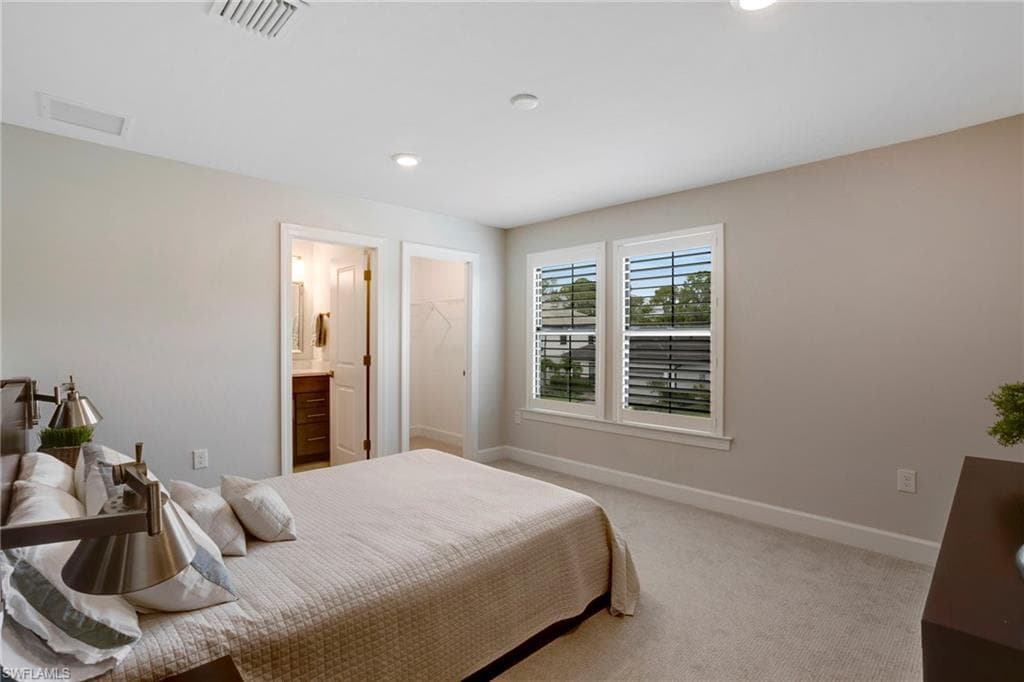 10478 Ventana Ln, Naples, FL 34120-25