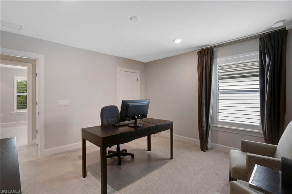 10478 Ventana Ln, Naples, FL 34120-33
