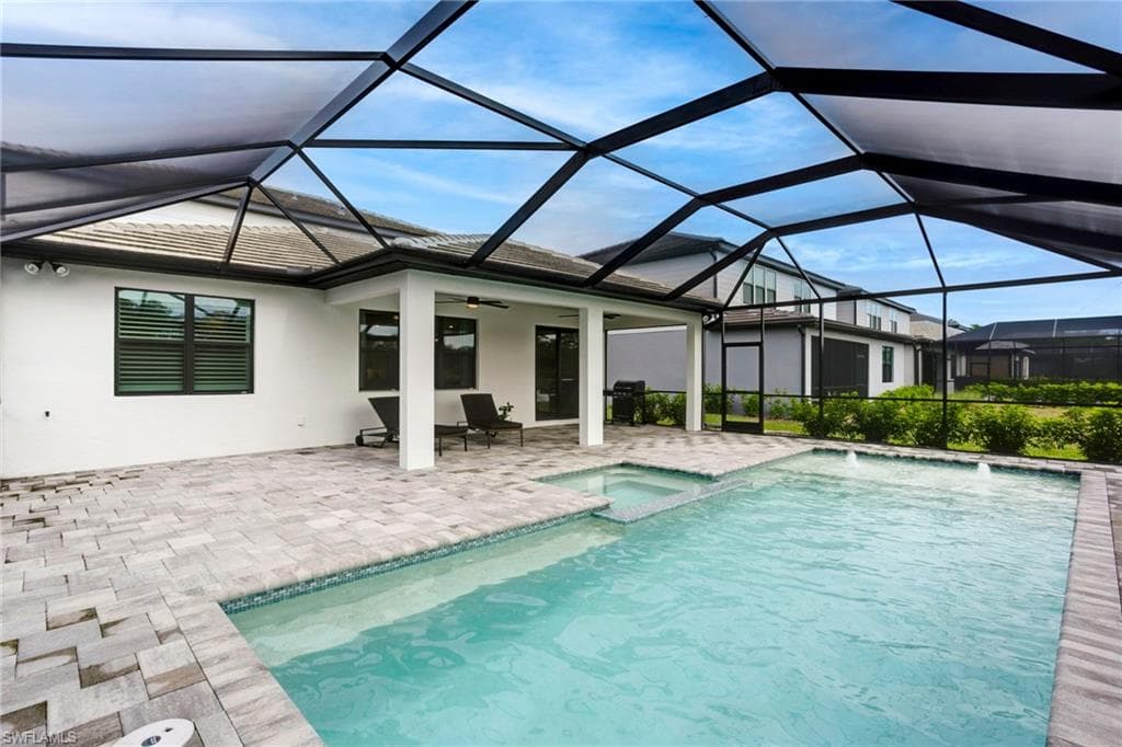 10478 Ventana Ln, Naples, FL 34120-3