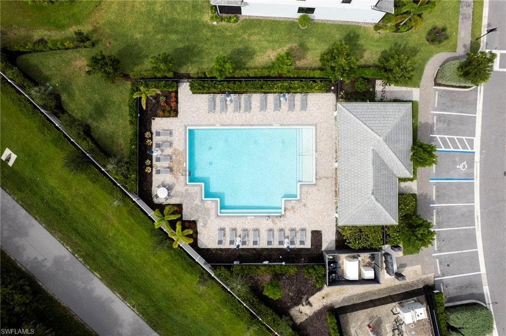 10478 Ventana Ln, Naples, FL 34120-47