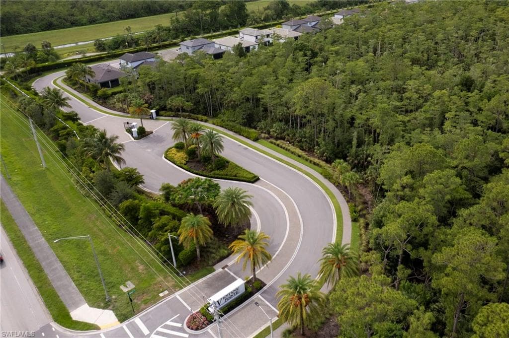 10478 Ventana Ln, Naples, FL 34120-49
