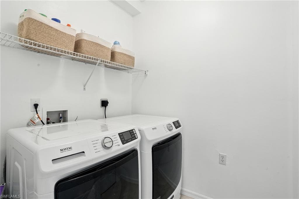 3425 Laurel Greens Ln S 203, Naples, FL 34119-29