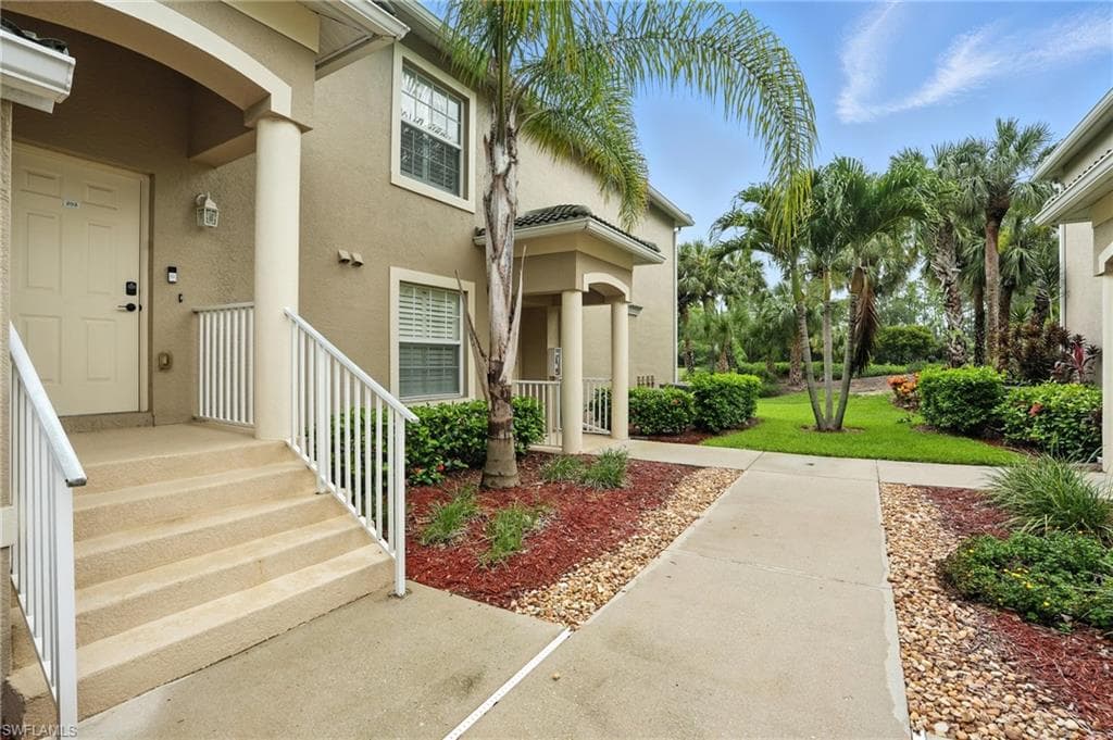 3425 Laurel Greens Ln S 203, Naples, FL 34119-30