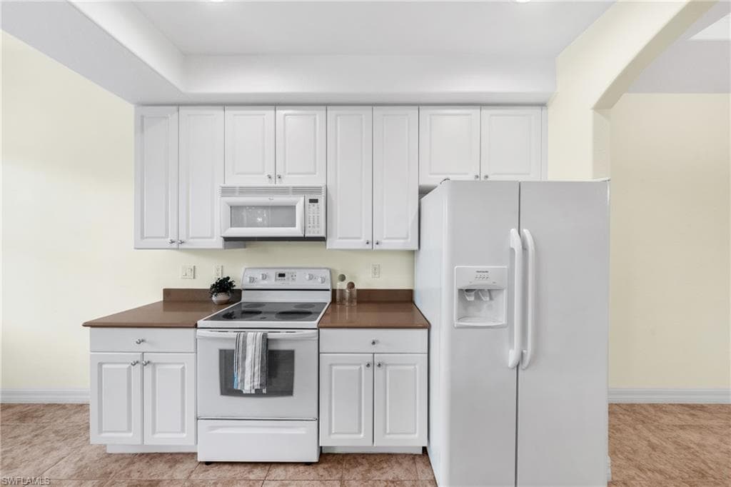 6031 Jonathans Bay Cir 401, Fort Myers, FL 33908-11