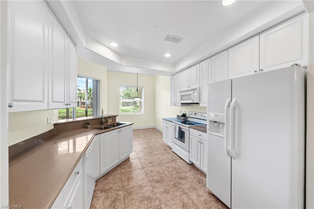 6031 Jonathans Bay Cir 401, Fort Myers, FL 33908-12