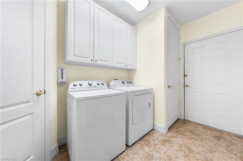 6031 Jonathans Bay Cir 401, Fort Myers, FL 33908-32