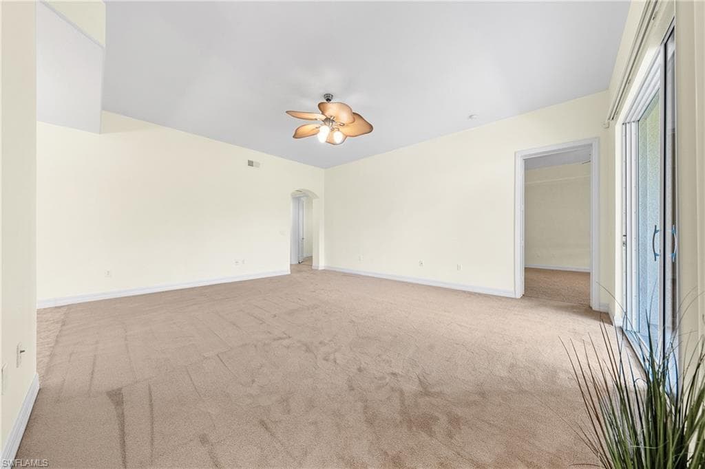 6031 Jonathans Bay Cir 401, Fort Myers, FL 33908-6