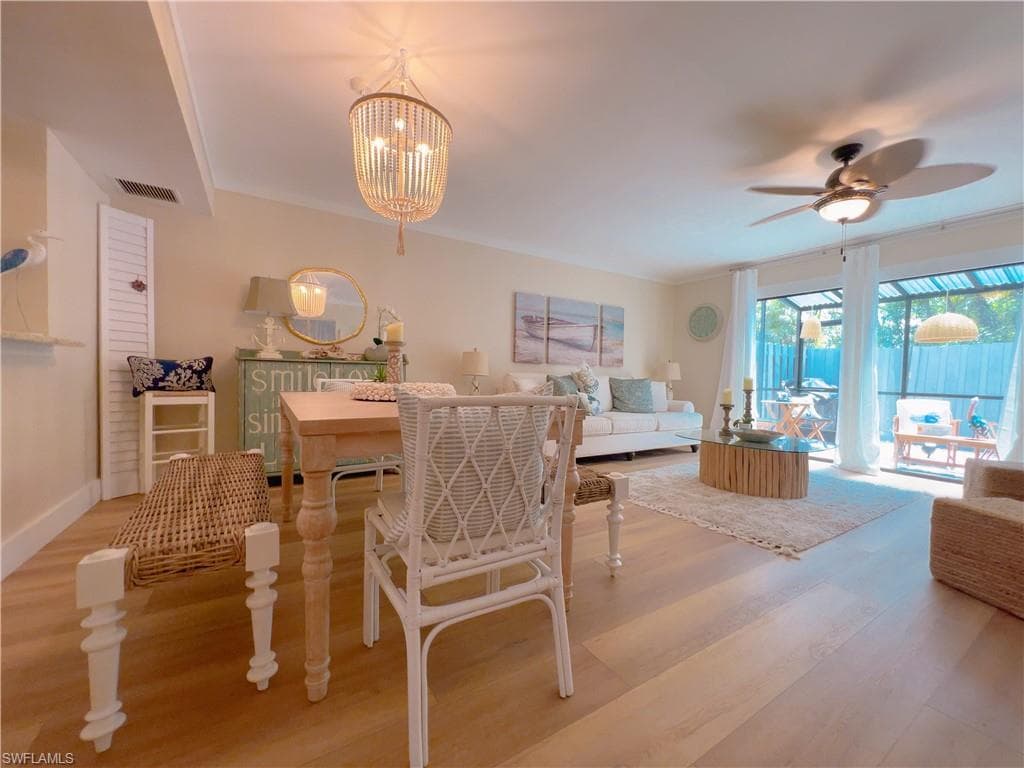 810 Meadowland Dr G, Naples, FL 34108-5