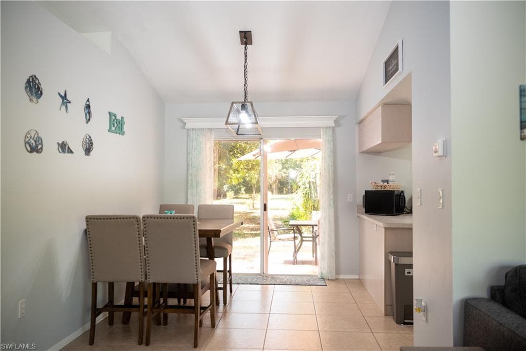 5870 Star Grass Ln, Naples, FL 34116-9