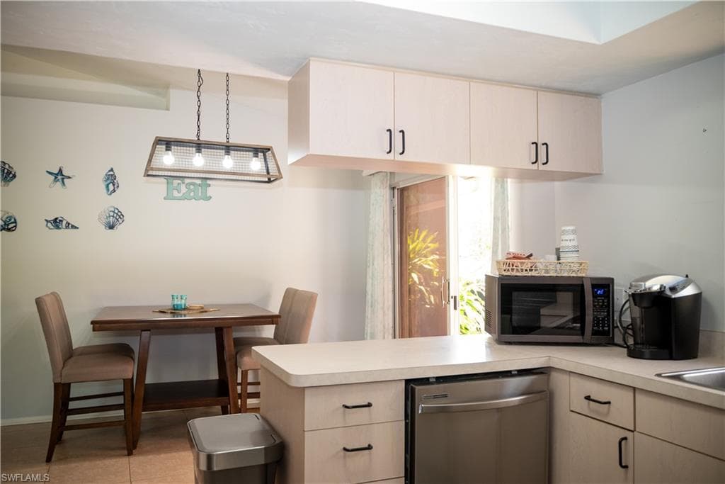 5870 Star Grass Ln, Naples, FL 34116-13