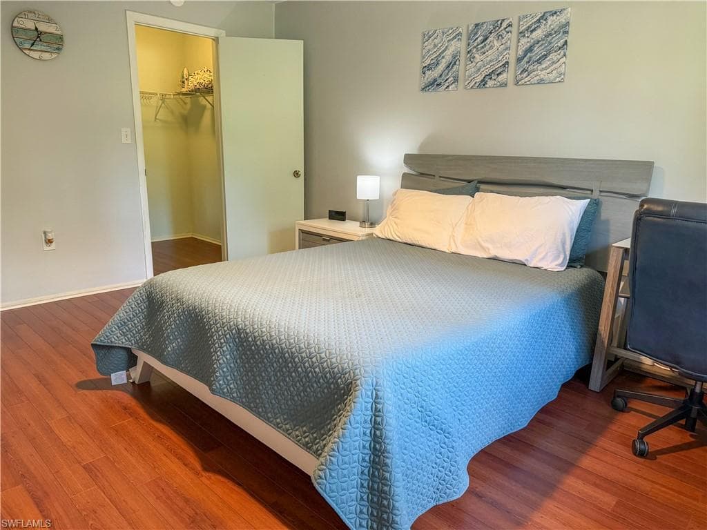 5870 Star Grass Ln, Naples, FL 34116-17