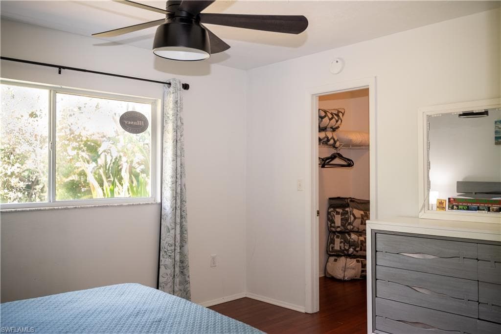 5870 Star Grass Ln, Naples, FL 34116-25