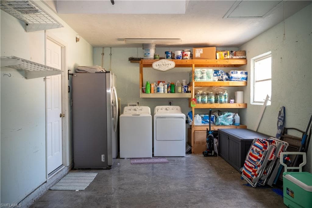 5870 Star Grass Ln, Naples, FL 34116-30
