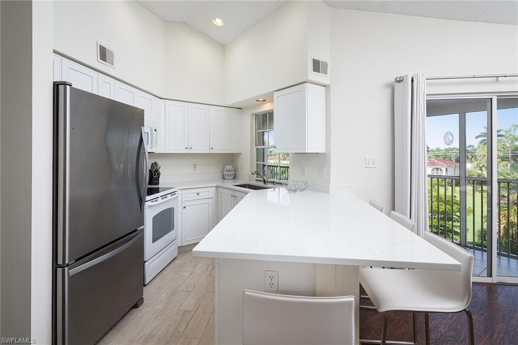 481 Quail Forest Blvd B408, Naples, FL 34105-5