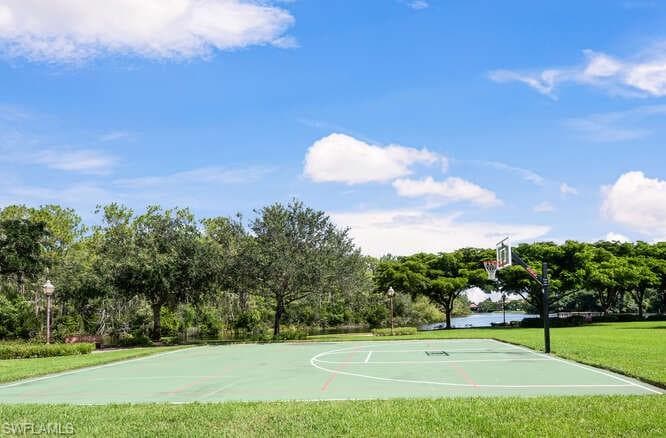 23110 Oakglen Ln, Estero, FL 34135-37