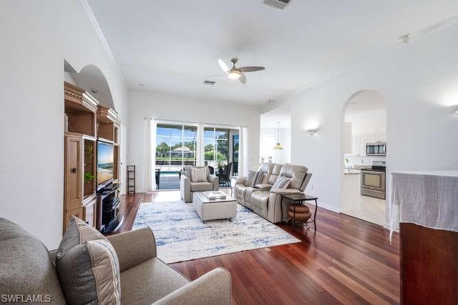 23110 Oakglen Ln, Estero, FL 34135-7