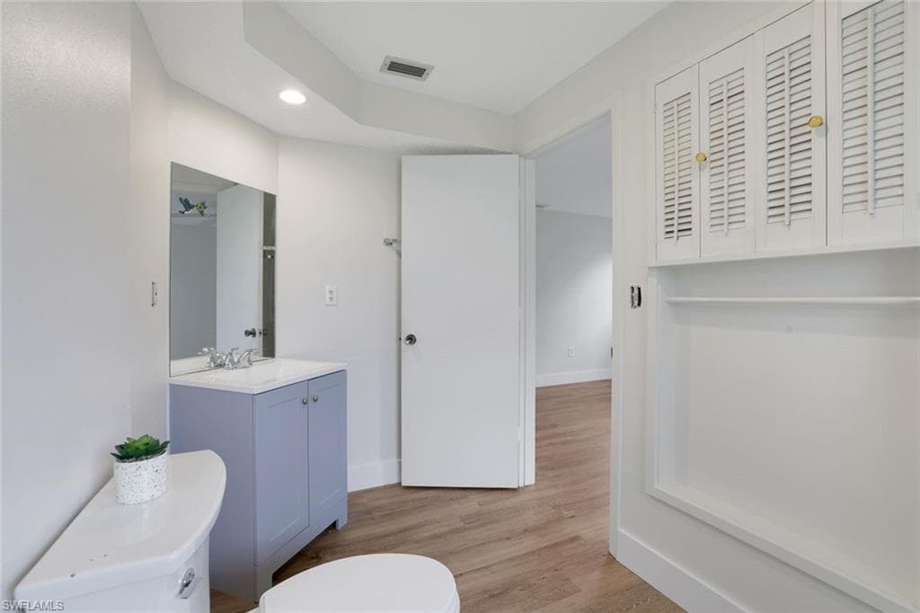 4925 Molokai Dr 16, Naples, FL 34112-14