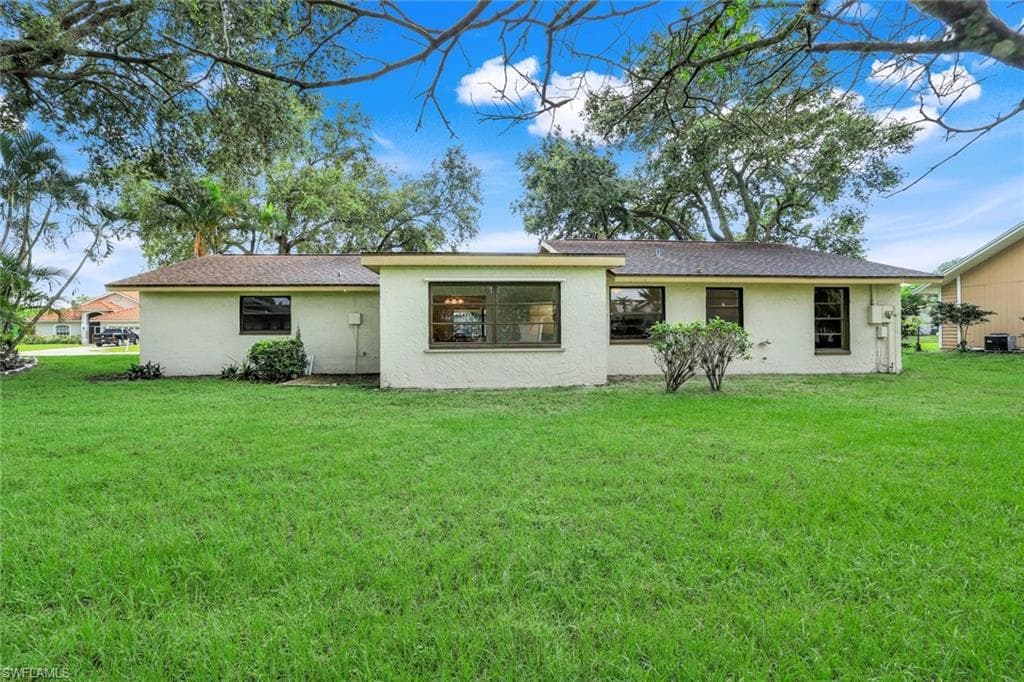 4925 Molokai Dr 16, Naples, FL 34112-18