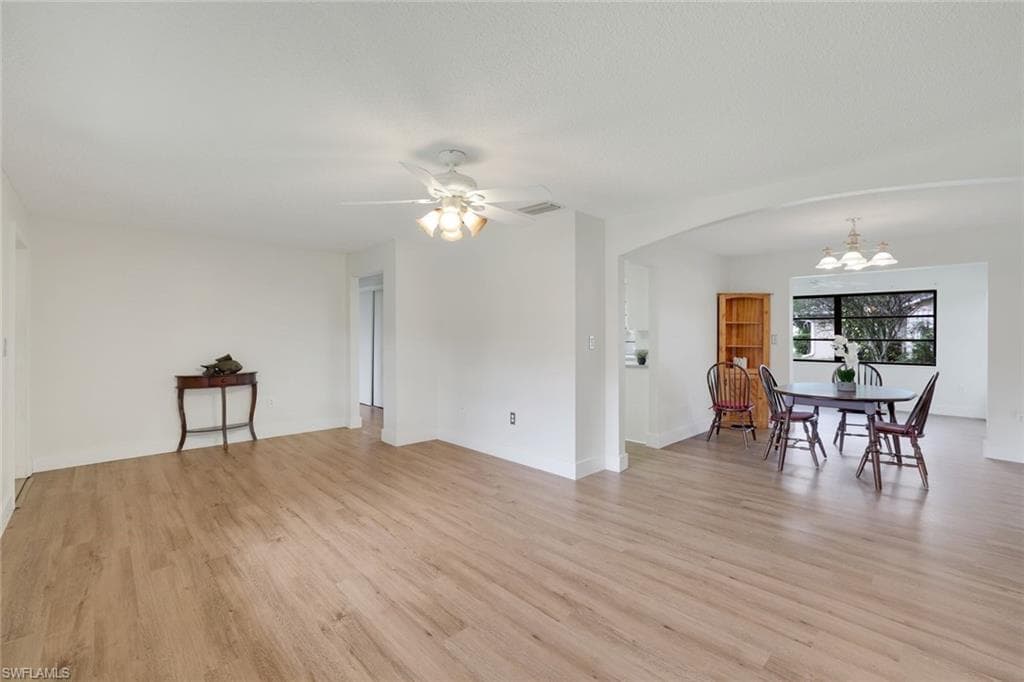 4925 Molokai Dr 16, Naples, FL 34112-3