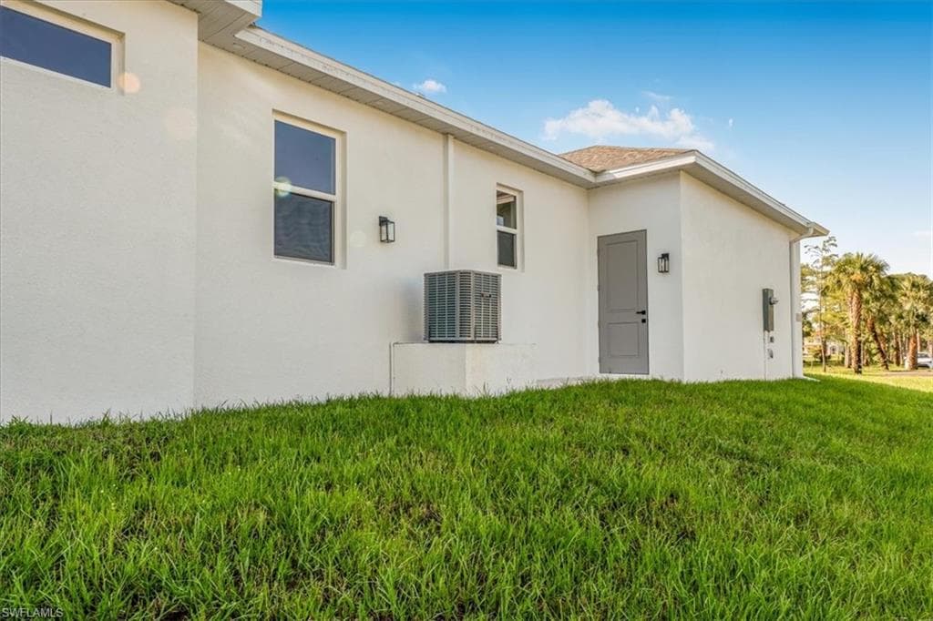 2941 37th Ave NE, Naples, FL 34120-16