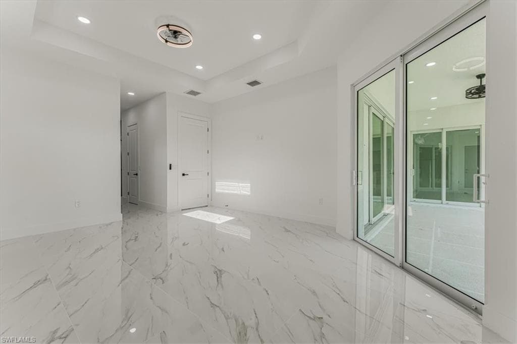 2941 37th Ave NE, Naples, FL 34120-28