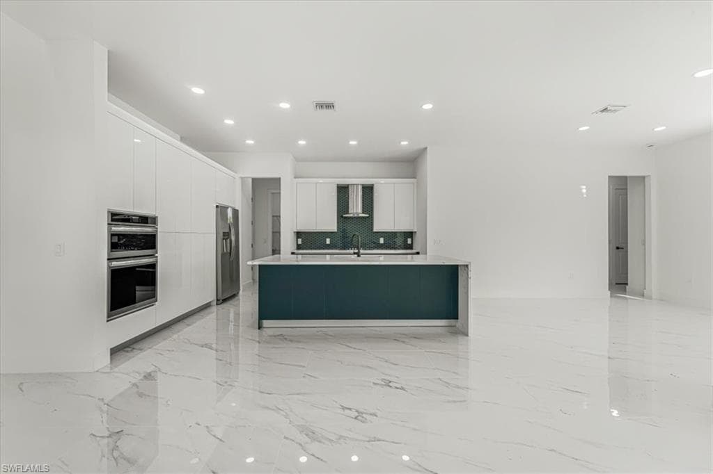 2941 37th Ave NE, Naples, FL 34120-45