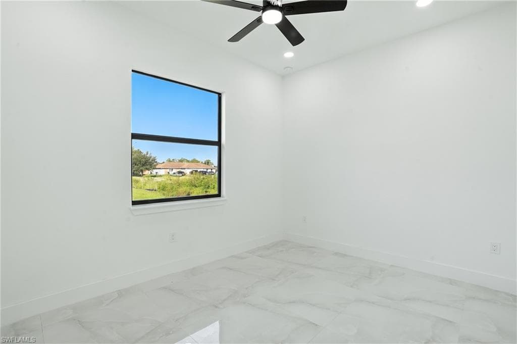 4881/4883 Leonard Blvd S, Lehigh Acres, FL 33973-24