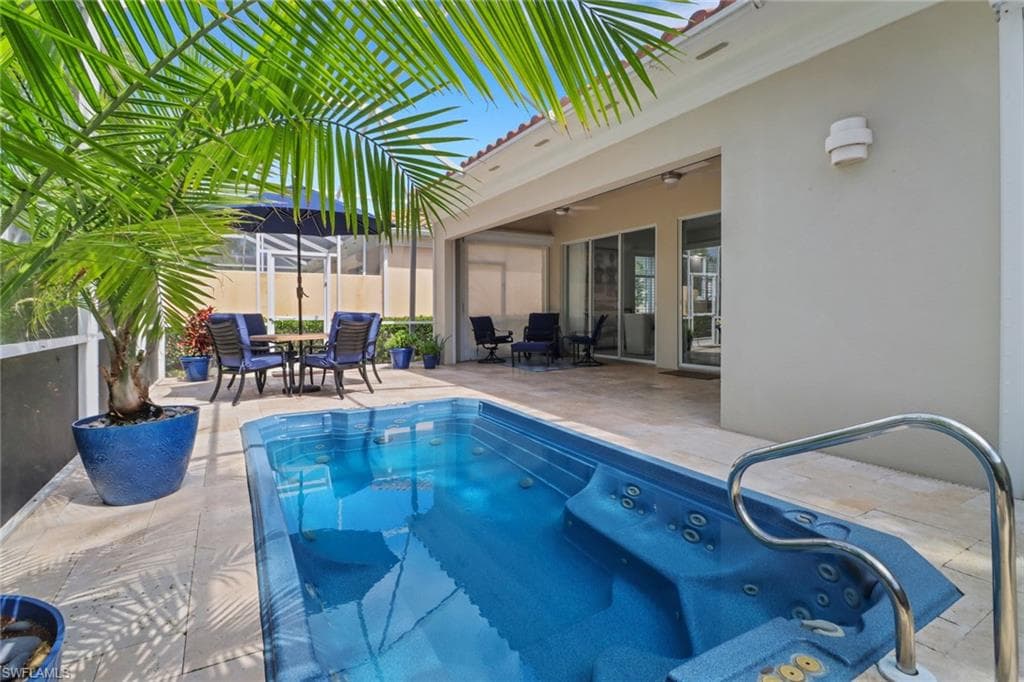 4733 Navassa Ln, Naples, FL 34119-16