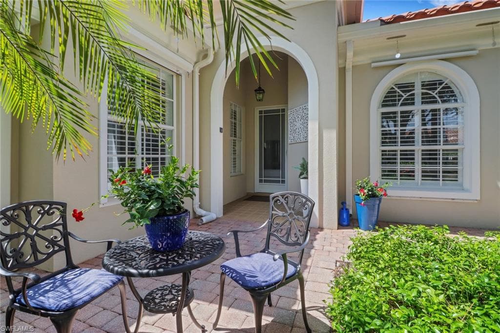 4733 Navassa Ln, Naples, FL 34119-18