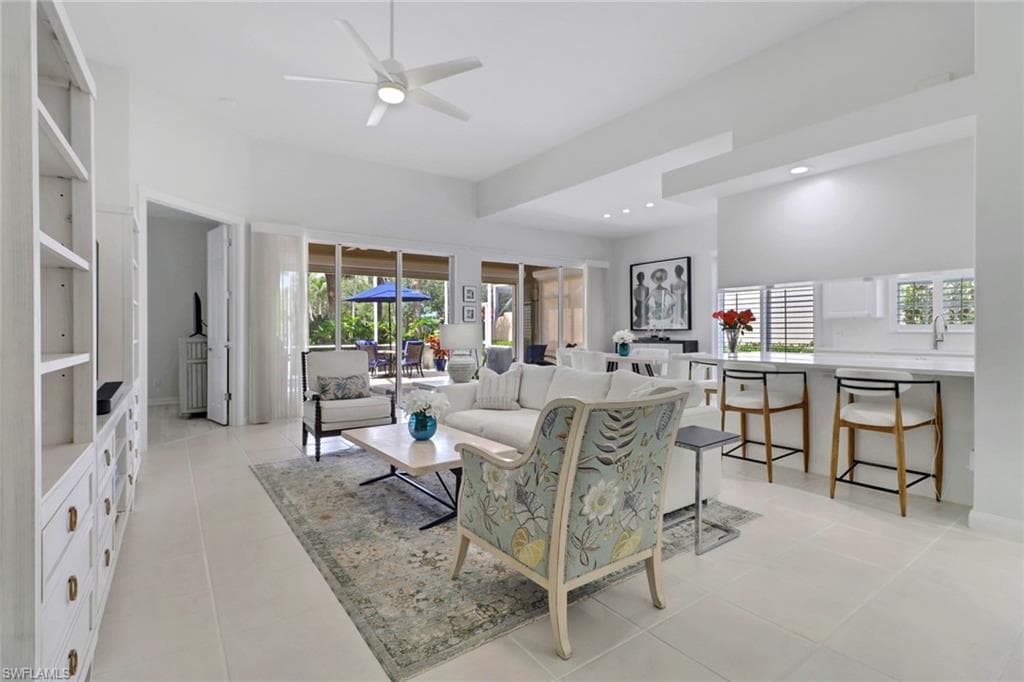 4733 Navassa Ln, Naples, FL 34119-1