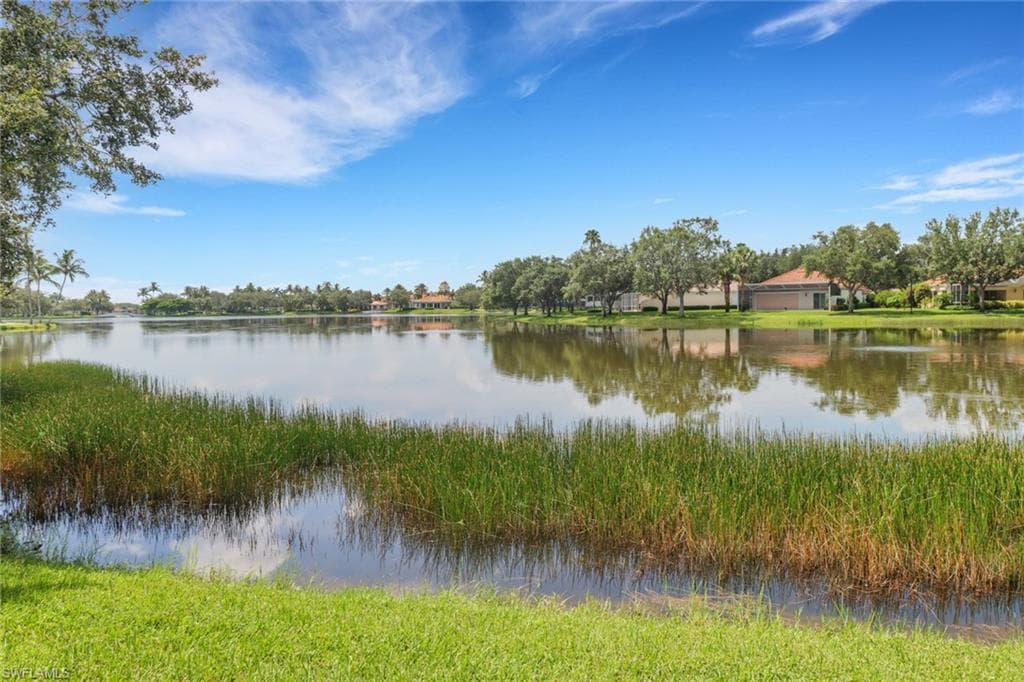 4733 Navassa Ln, Naples, FL 34119-20