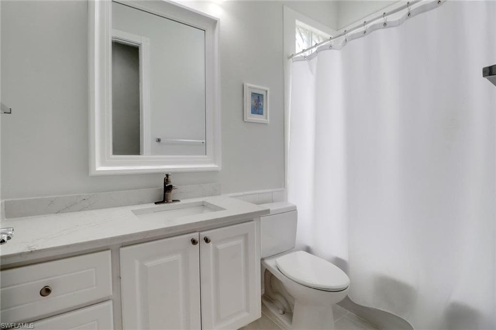 4733 Navassa Ln, Naples, FL 34119-31