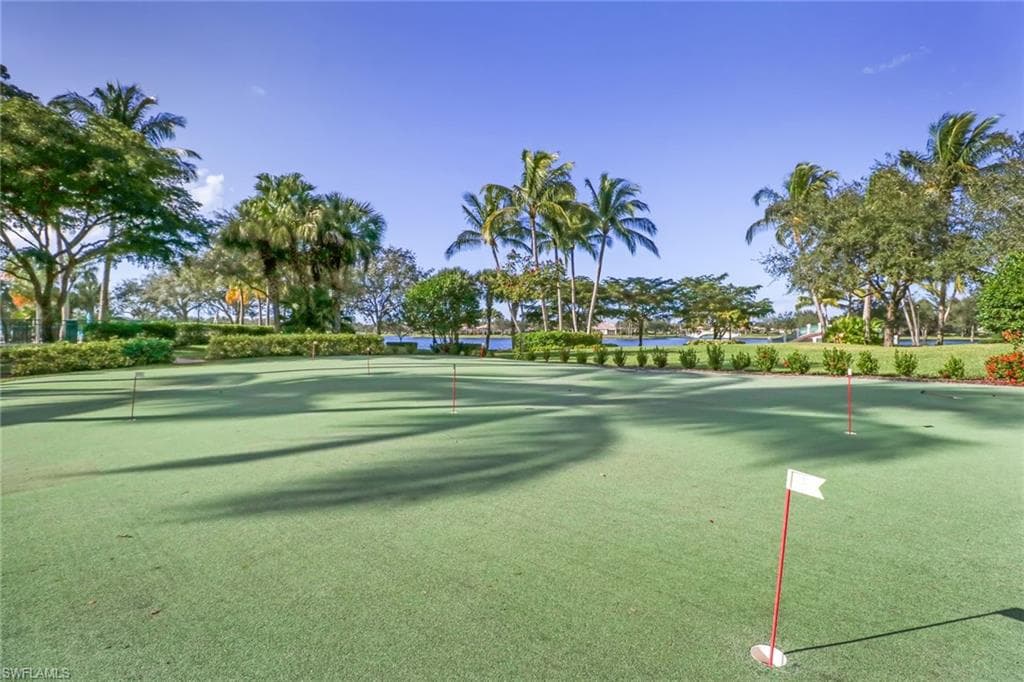 4733 Navassa Ln, Naples, FL 34119-38