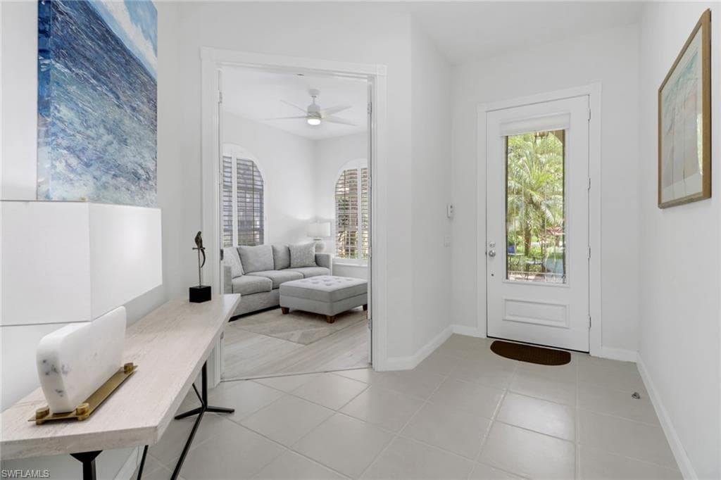 4733 Navassa Ln, Naples, FL 34119-3