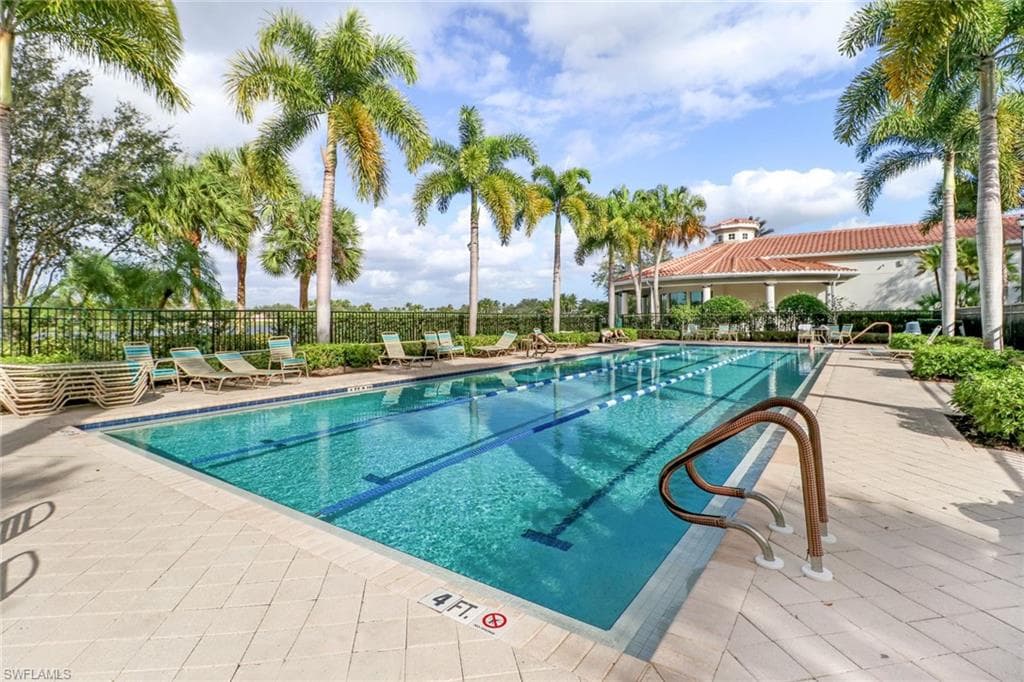 4733 Navassa Ln, Naples, FL 34119-40