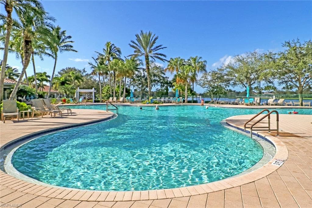 4733 Navassa Ln, Naples, FL 34119-41