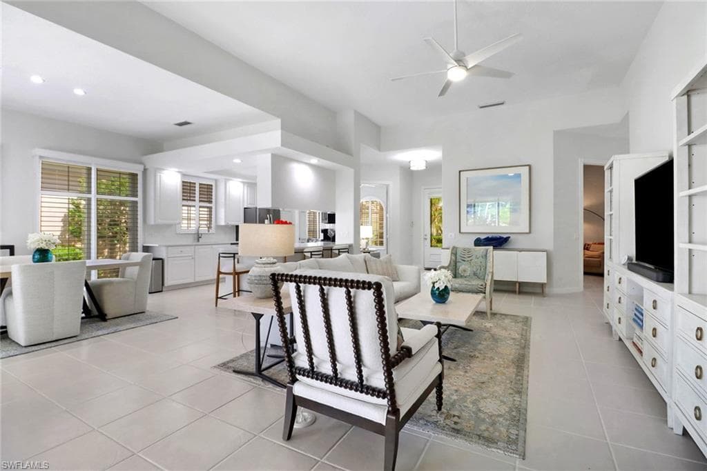 4733 Navassa Ln, Naples, FL 34119-4